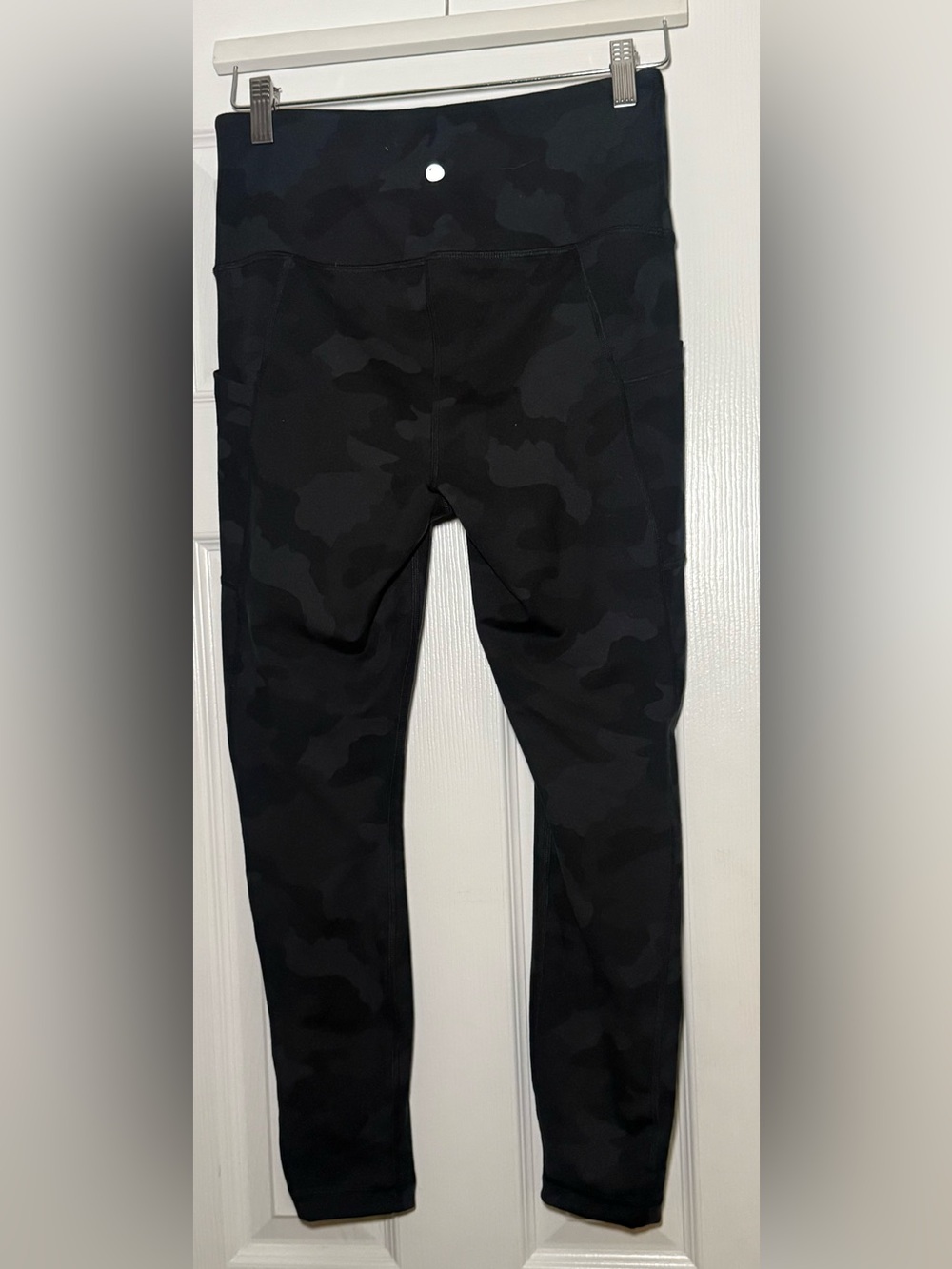 Yogalicious Women’s Black Camo Lux Leggings - Size Medium